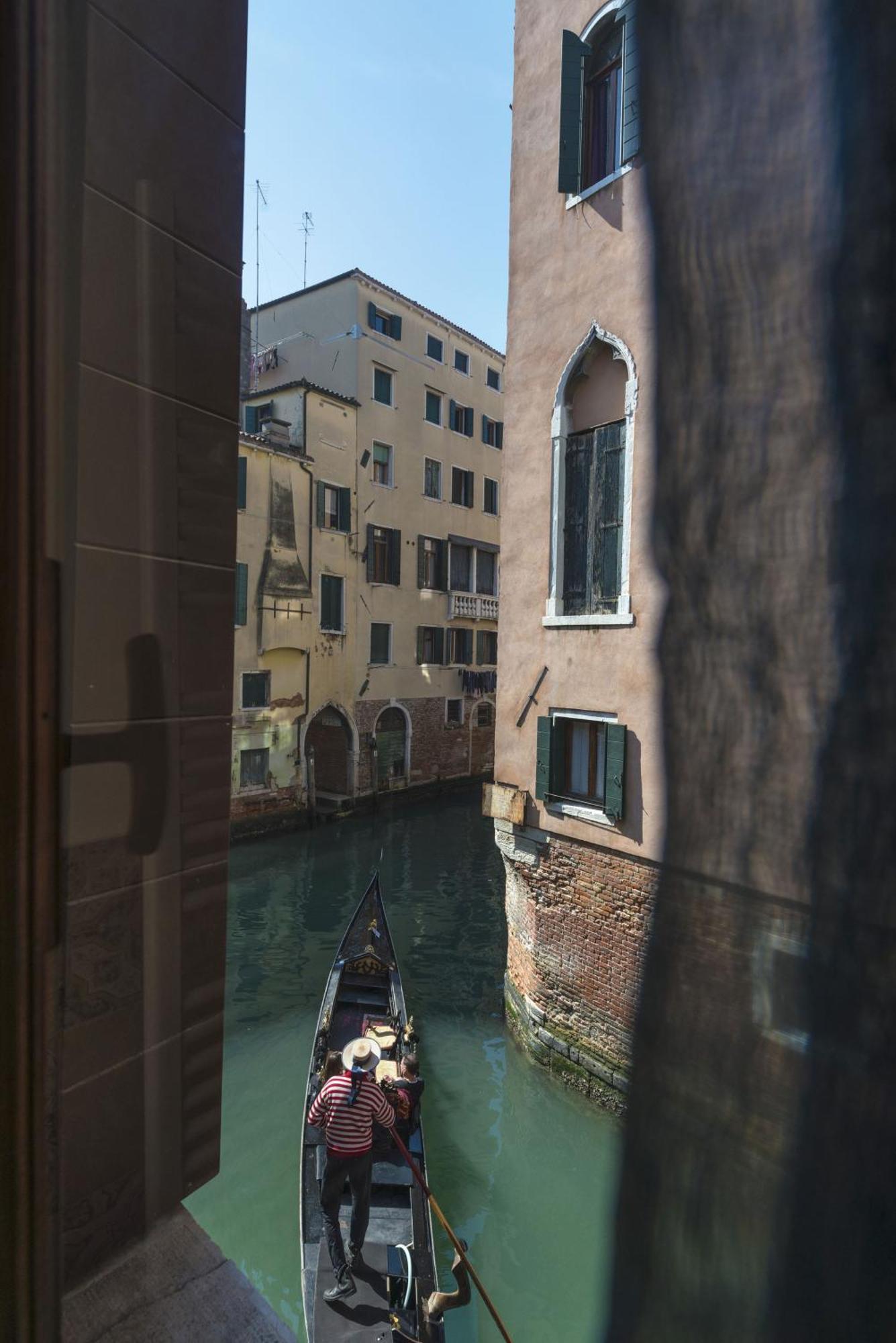 Tre Sestieri Terrace - Canal View 2024 Velence Kültér fotó